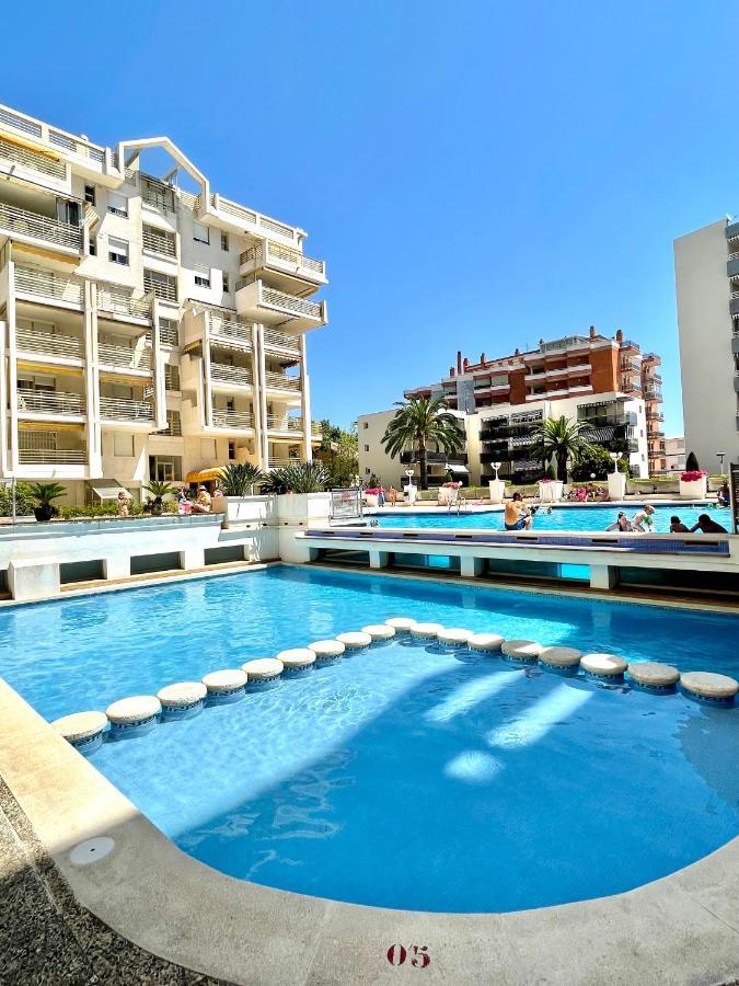 Apartbeach Novelty Climatizado Y Vistas Playa سالو المظهر الخارجي الصورة