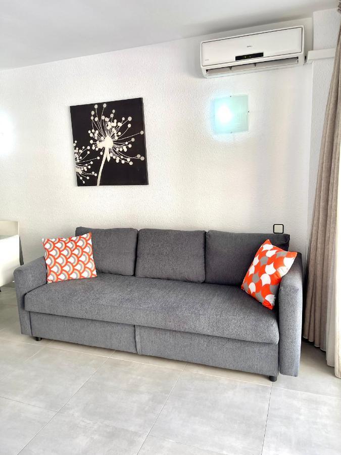 Apartbeach Novelty Climatizado Y Vistas Playa سالو المظهر الخارجي الصورة