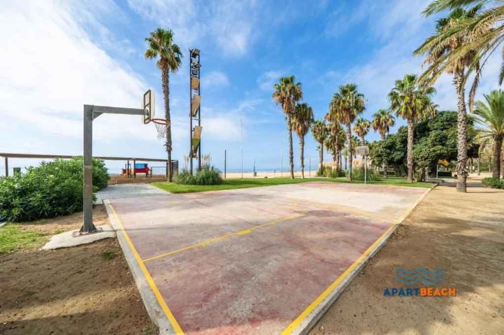 Apartbeach Novelty Climatizado Y Vistas Playa سالو المظهر الخارجي الصورة